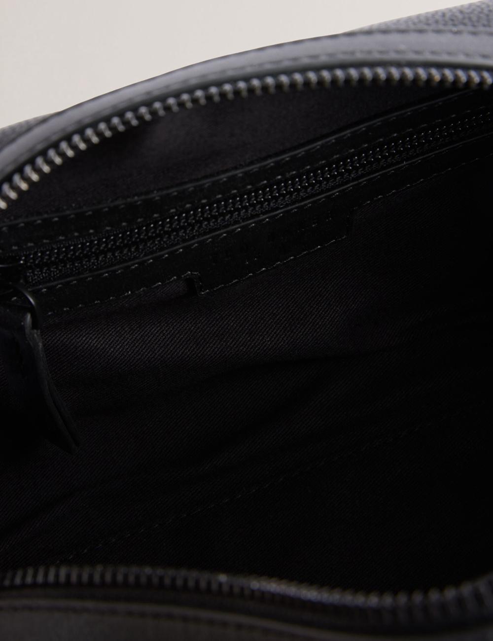 Black Men Ted Baker LANIIS - Grained Bonded Leather Wash Bags | SA  HJU-537128