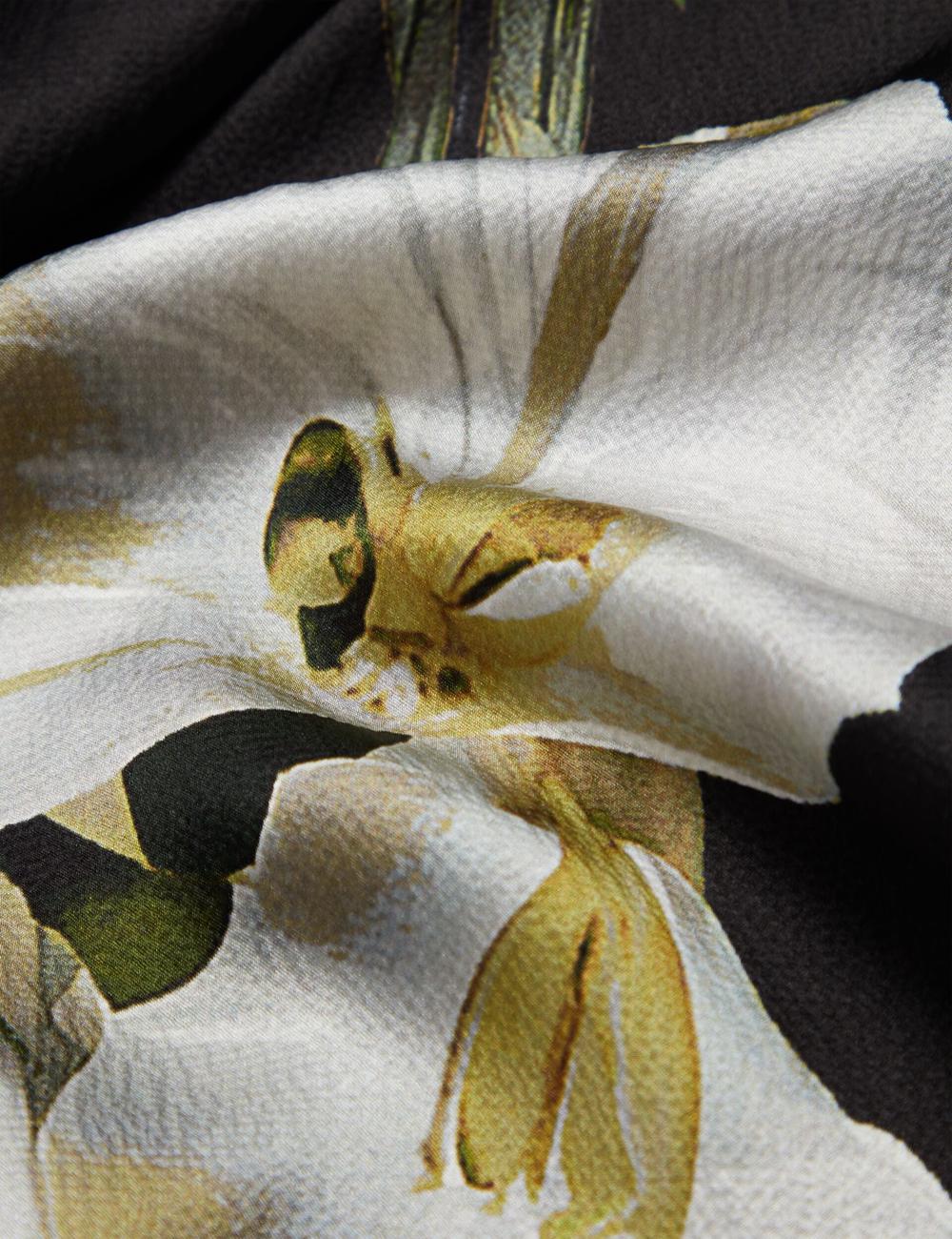 Black Women Ted Baker IRISSO - Floral Graphic Textured Long Silk Scarves | SA  UVQ-219035