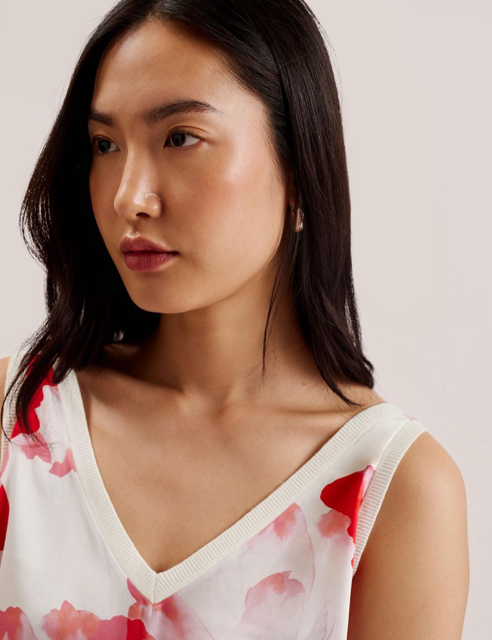 Ivory Women Ted Baker HEIDIII - Printed Panel V-Neck Knitted Vest Tank Tops | SA  AFM-186935