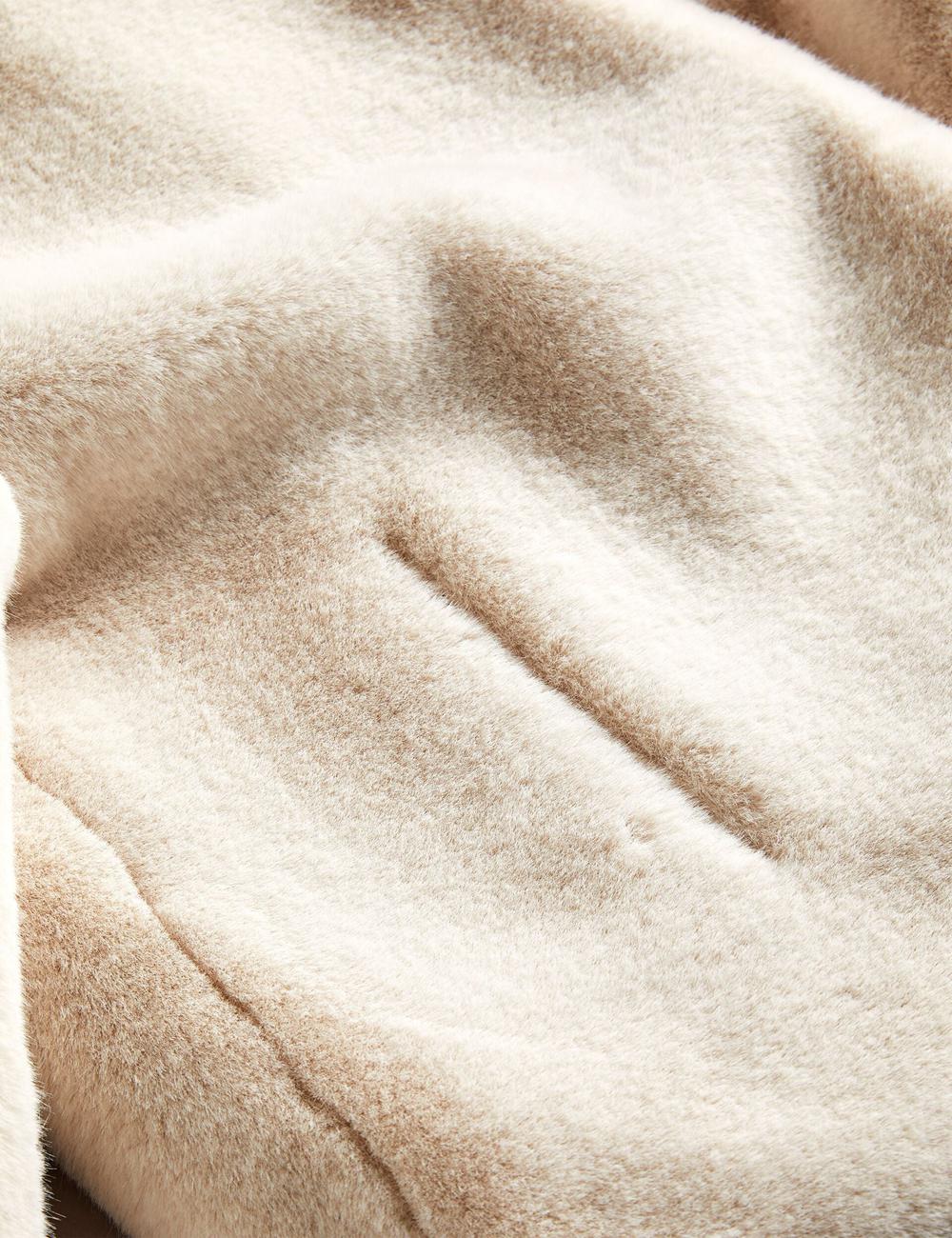 Ivory Women Ted Baker LILIAM - Faux Fur Collared Short Coat Jackets | SA  FWX-817902